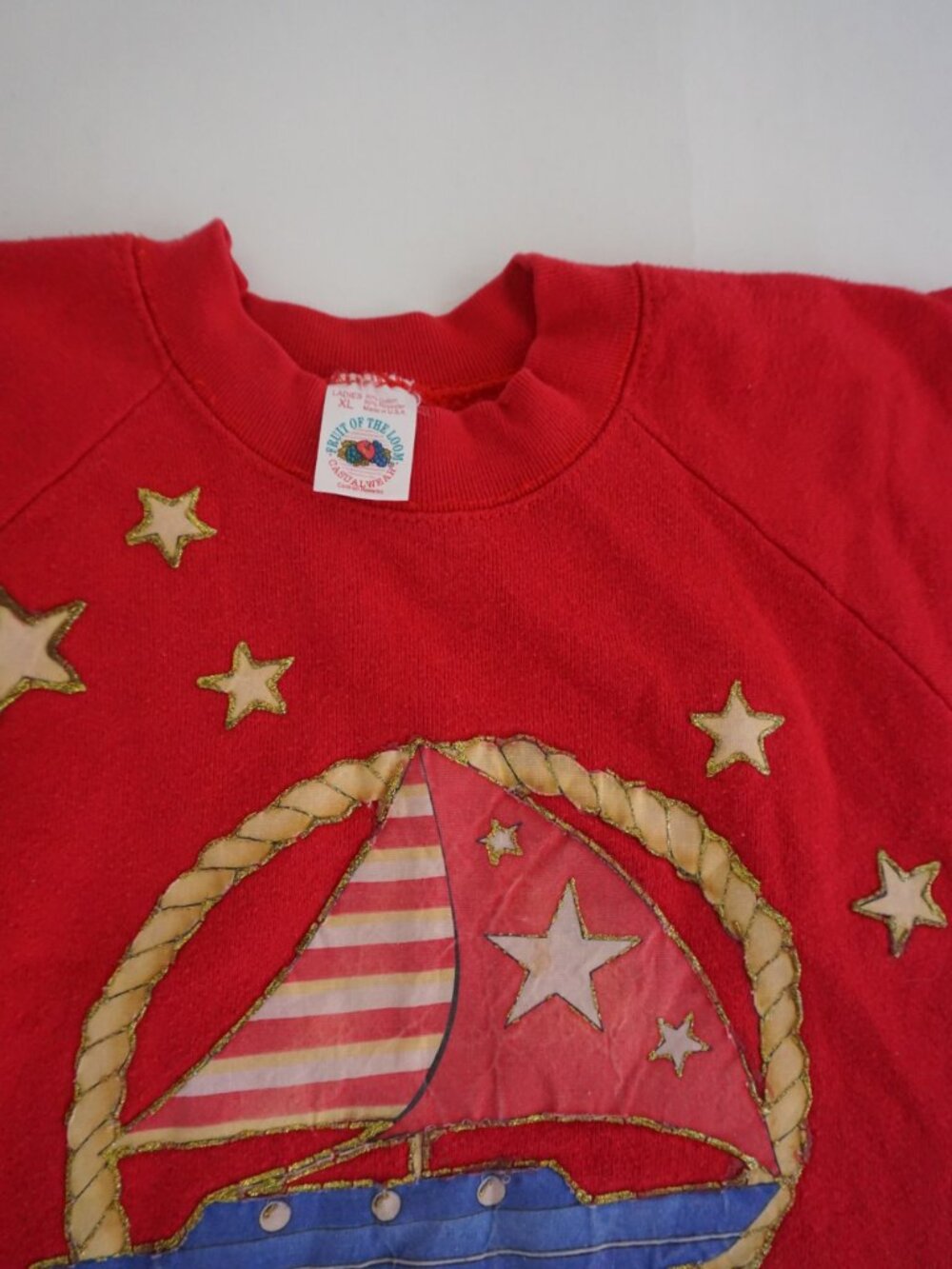Vintage Fruit of the Loom Red Sailboat Star Rope Nautical Graphic Crewneck XL - Picture 9 of 10